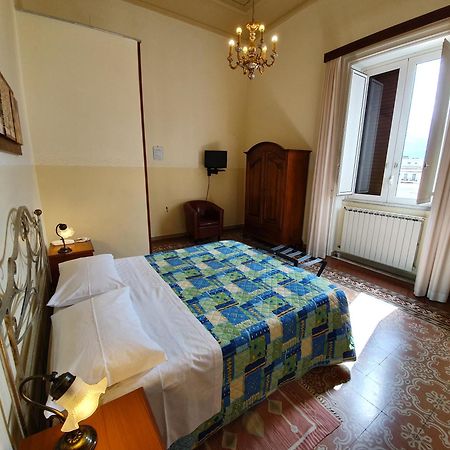 Albergo Cavour Palermo Luaran gambar