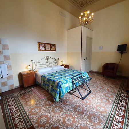 Albergo Cavour Palermo Luaran gambar