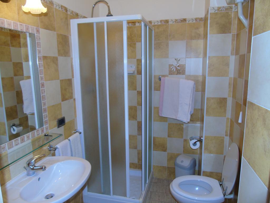 Albergo Cavour Palermo Luaran gambar