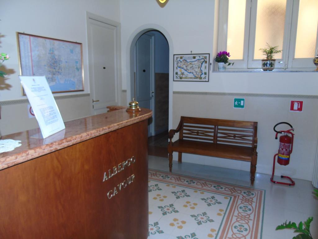 Albergo Cavour Palermo Luaran gambar