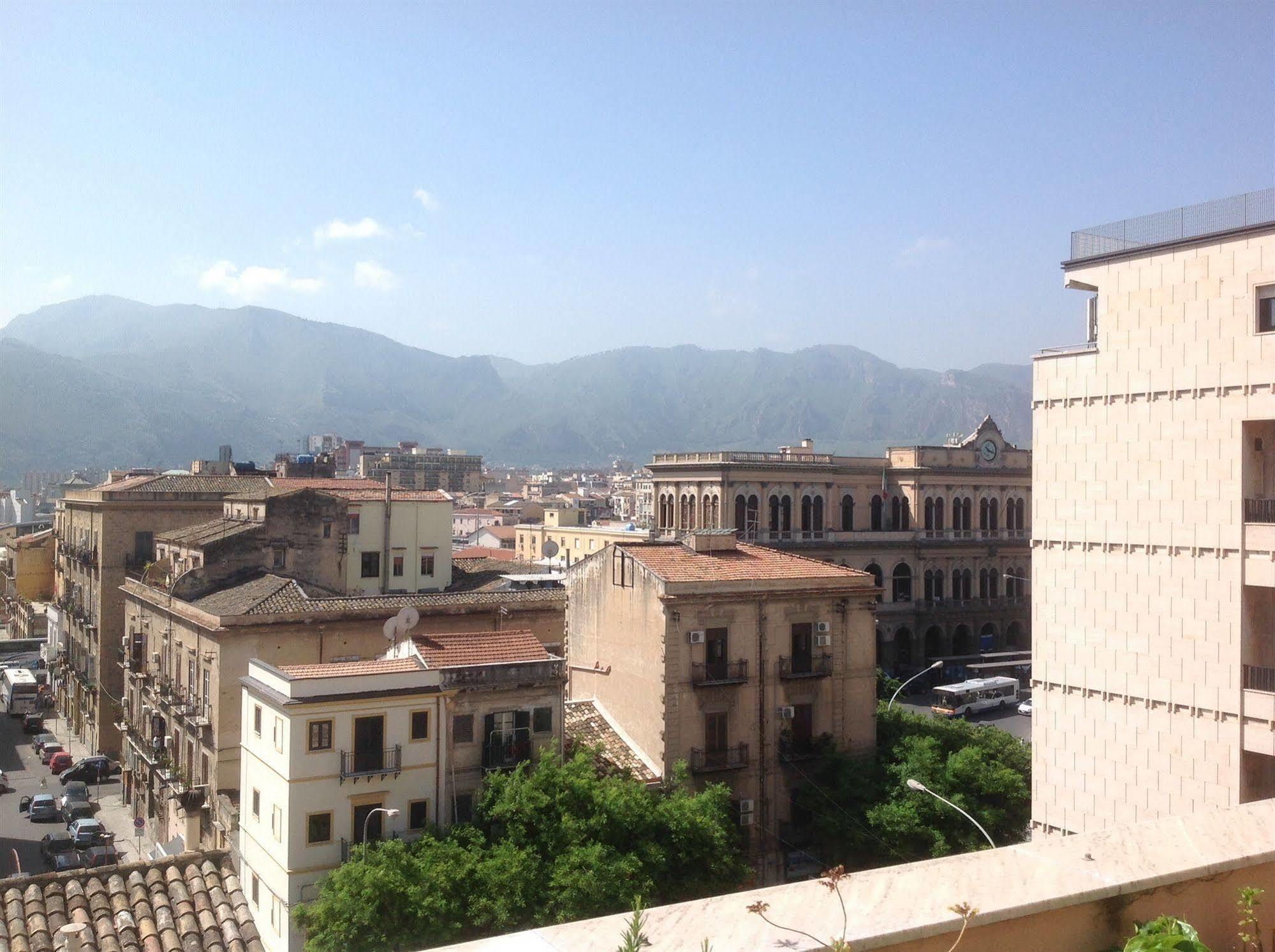Albergo Cavour Palermo Luaran gambar