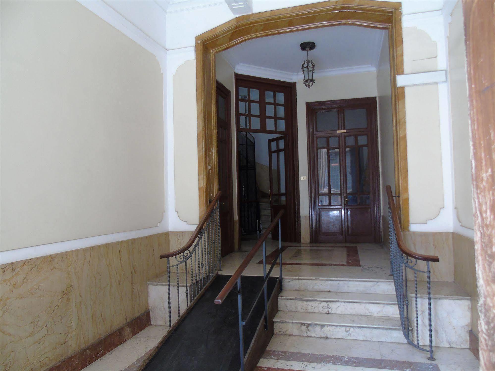 Albergo Cavour Palermo Luaran gambar