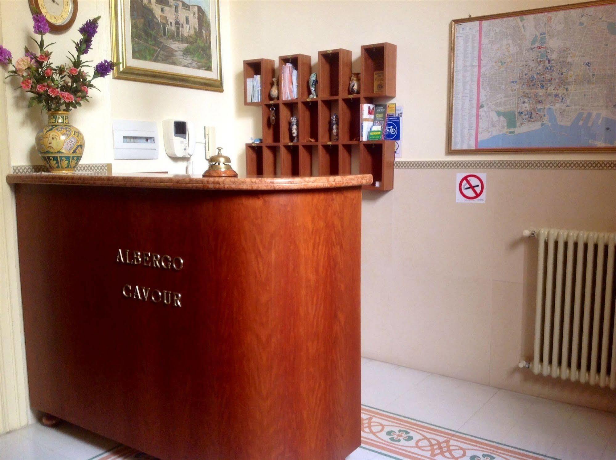 Albergo Cavour Palermo Luaran gambar